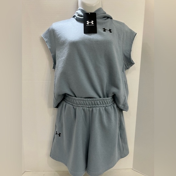 Under Armour Kids Matching Set in Light Gray NEW - Picture 4 of 12